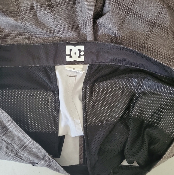 DC Shorts mens size 34 - Picture 4 of 4